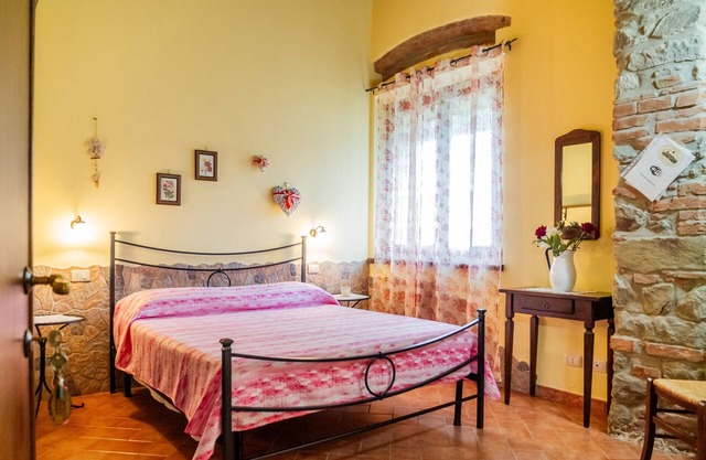Room 'Carraia' with Shared Terrace, Shared Garden and Wi-Fi