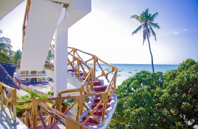 Room K - at the left side sea view 4th flat with 2-3 guests