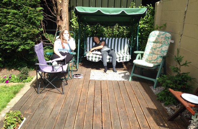 Room-large Home in Prime Location for al