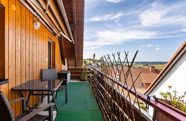 Room 'Mit Balkon' with Balcony and Wi-Fi