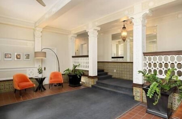 Room & Roam | Country Club Plaza | Historic Studio