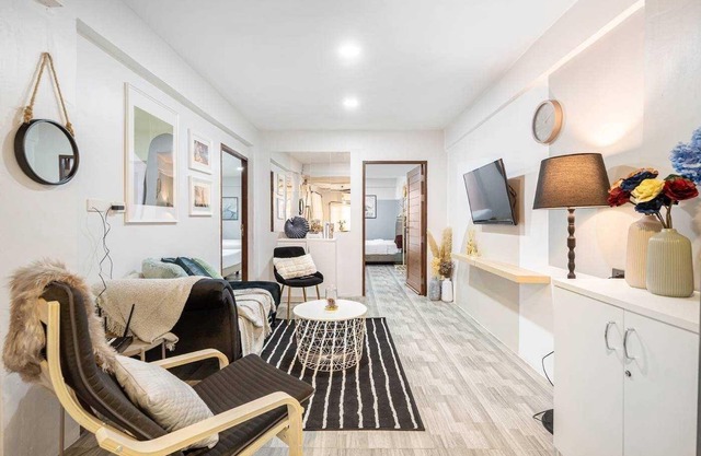 Roombix CityHouse -CozyHouse Chatuchak For 12 ppl - RB2