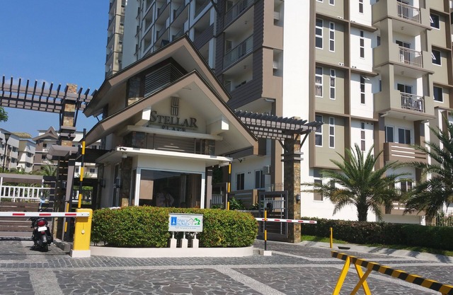 Roomy 2-Bedroom QC Condo Unit for Rent!