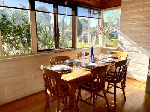 Rosemary Cottage - short walk to Gannet Beach