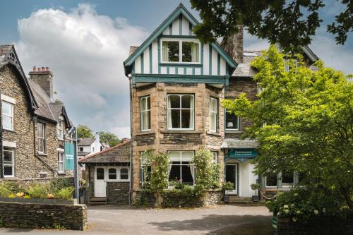 Rosemount Lake District Townhouse with Hot Tub