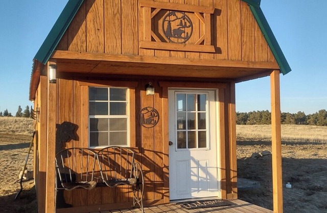 Roundup Cozy and Scenic Cabin Secluded and Scenic