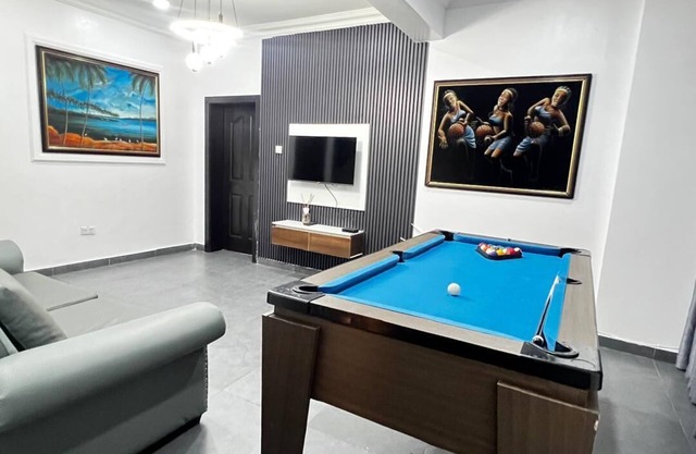 Royal 5-Bedroom Ocean View Penthouse Apartment