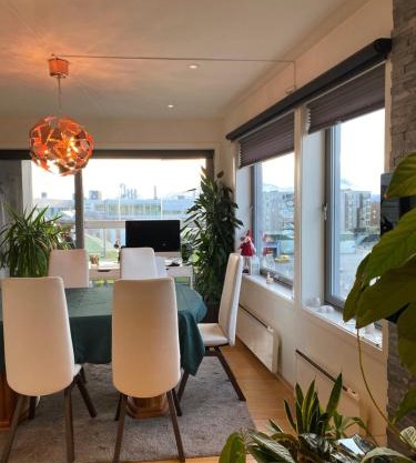Royal Apartment on the edge by the sea