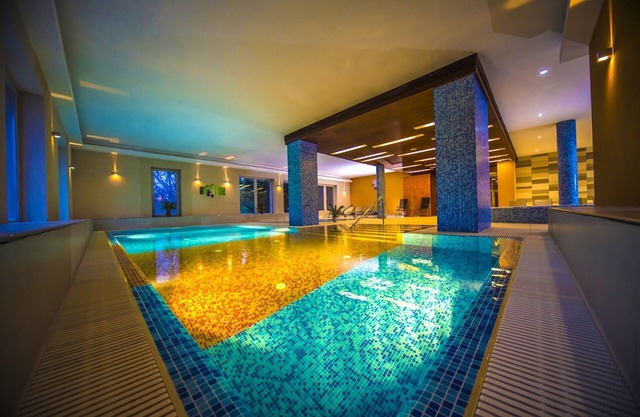 Royal Club Hotel