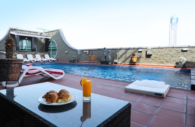 Royal Grand Suite Hotel