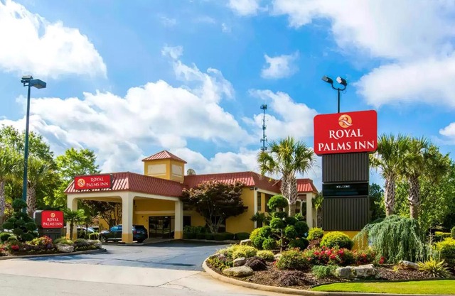 Royal Palms Inn