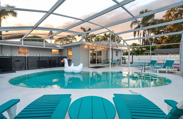 Royal Palms Oasis | Pickle Ball, Pet-Friendly w/Private Pool + Putt Putt