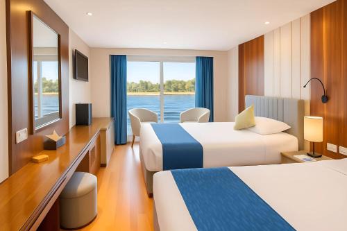 Royal Rene Floating Hotel