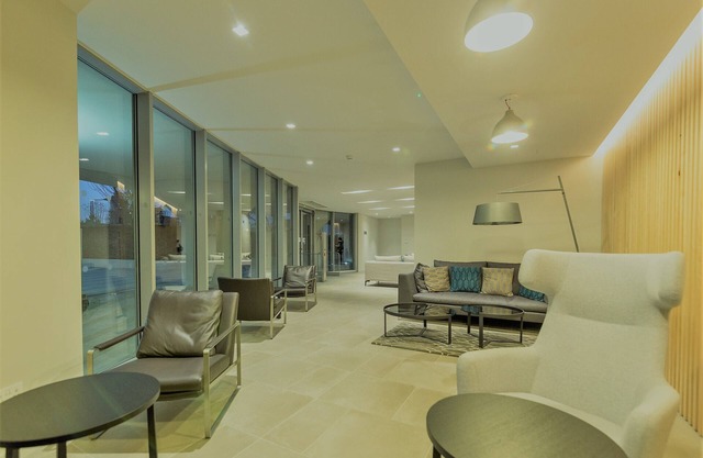 Royal Style Flat - 5 mins walk to ExCeL London