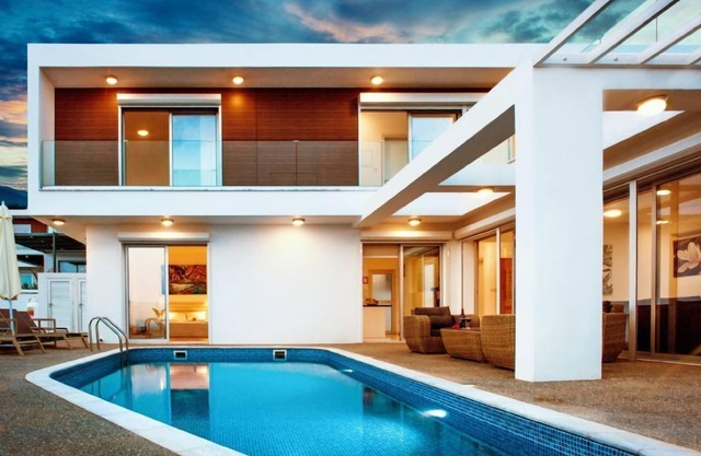 RUBI - Brand New 3Bed Seaview Villa walking distance to Ayia Napa Center