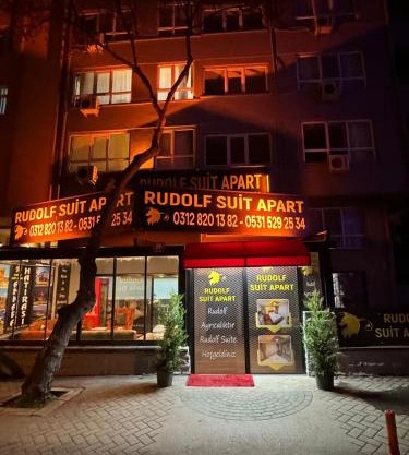 RUDOLF SUİT APART