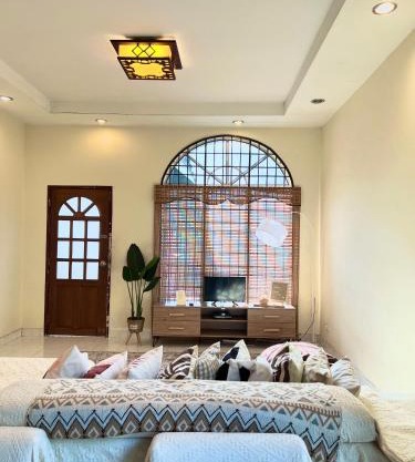 RUMAH SANTAI
