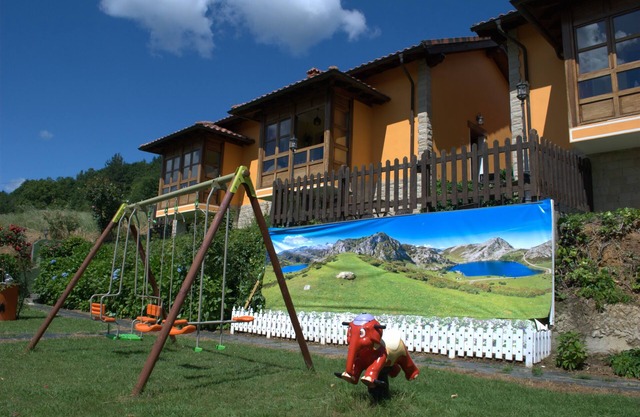 Rural apartment Aptos Mirador Picos de Europa for 7 people