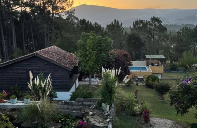 Rural Complex 'Shakti Rio Mino' with Lake Views, Private Pool and Wi-Fi