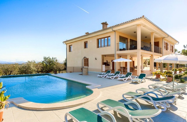 Rural Villa with pool and spectacular views – Villa Sastre