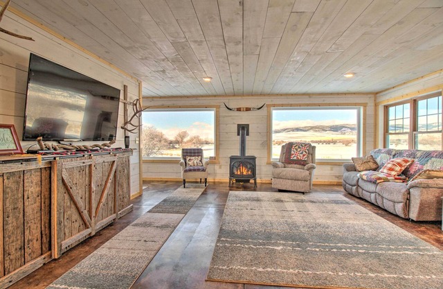 Rural White Sulphur Springs Getaway w/Deck!