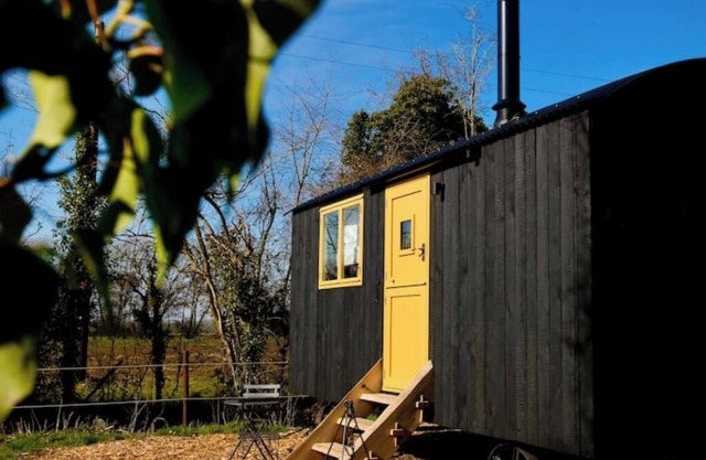 'Russet' Hut on private farm