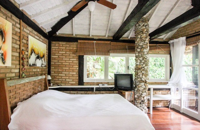 Rustic and charming house on the hill of Sahy