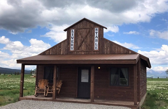 Rustic Cabin | Incredible Views | Near Yellowstone