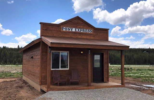 Rustic Cabin | Incredible Views | Near Yellowstone