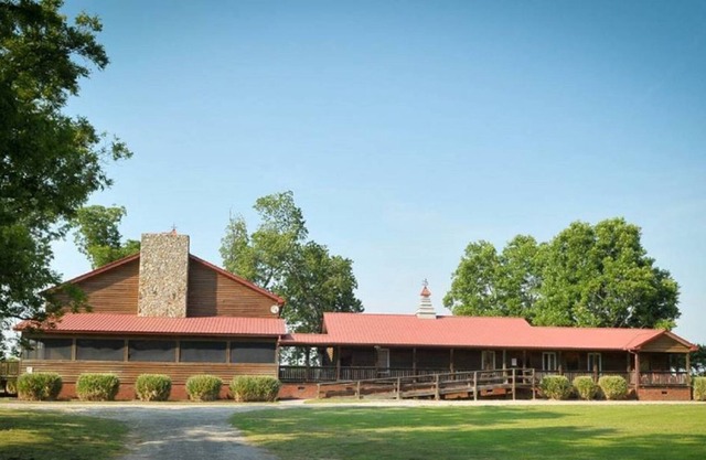 Rustic charm meets Southern elegance for the most unforgettable events