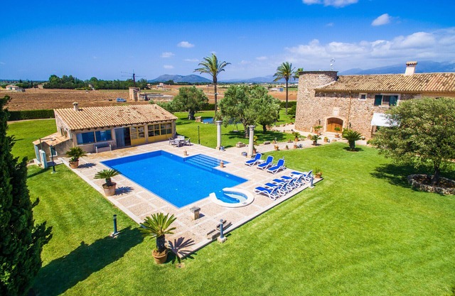 Rustic Finca in Mallorca Can Colis with pool