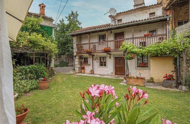 Rustic House Luin, Štanjel, Slovenia