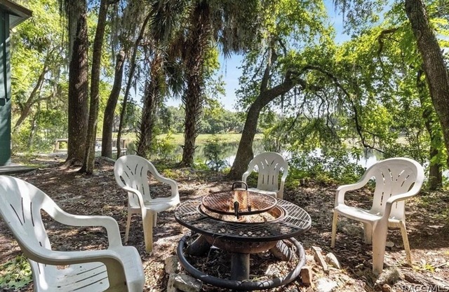 Rustic Lakehouse kayaks fishing bonfires