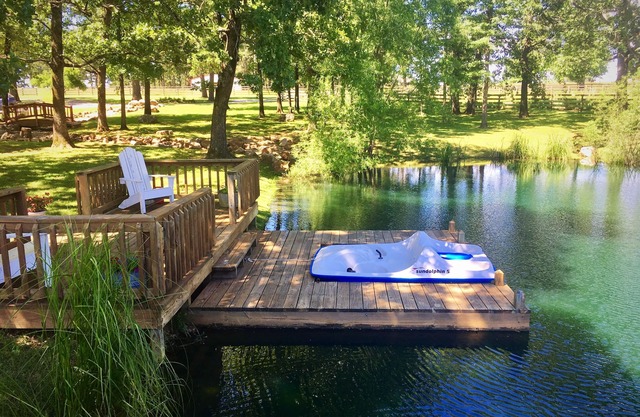 Rustic Lodge for 14 near Current River on private 35 acres