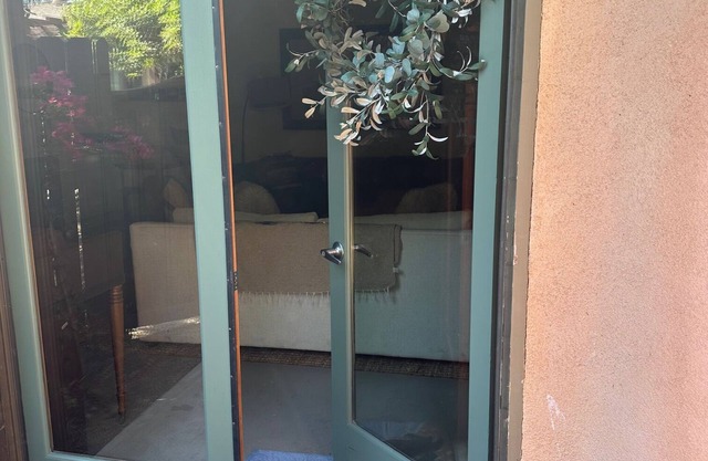 Rustic Modern Hideaway in amazing Ojai!