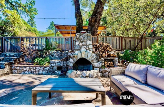 Rustic Mountain Escape in Santa Cruz Mountains