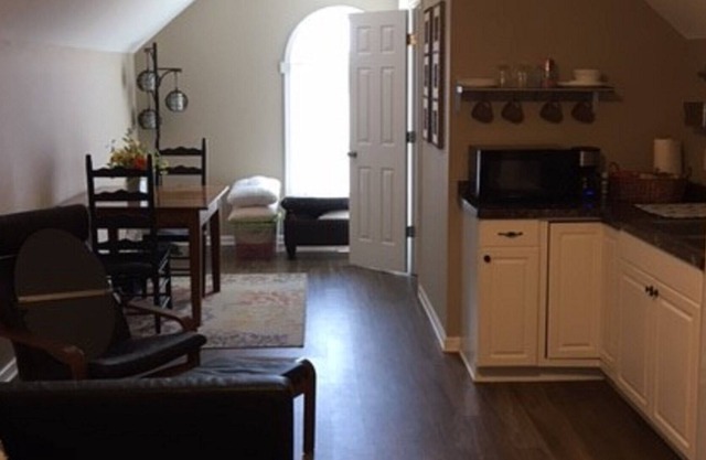 Rutledge GA Hideaway - Enjoy the Peace and Quiet of this small town