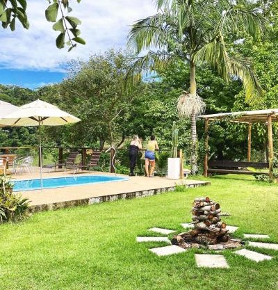 Sítio Recanto dos Lagos piscina sauna e churrasqueira