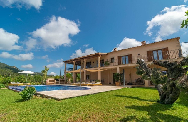 S'albarcoquer - Villa With Private Pool In S'horta