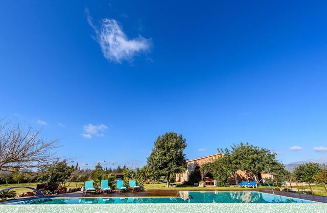 S´ARGELA HOUSE/TENNIS/SWIMMING POOL/BILLIARD/WIFI .