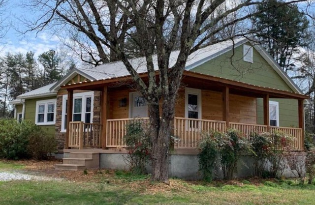 S Circle Beautifully Restored Rental Home in Salem