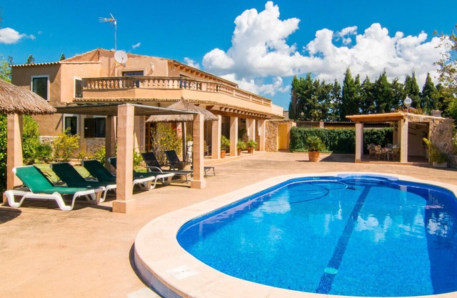 S'Estable by Rentallorca