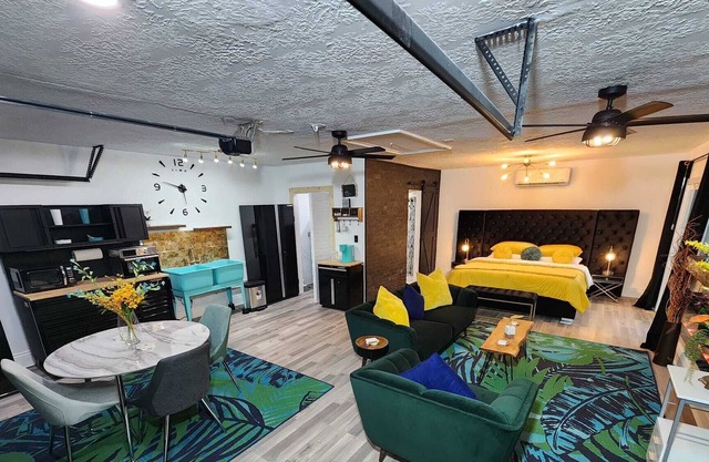 S-World's Secret Sanctuary (HPLE)