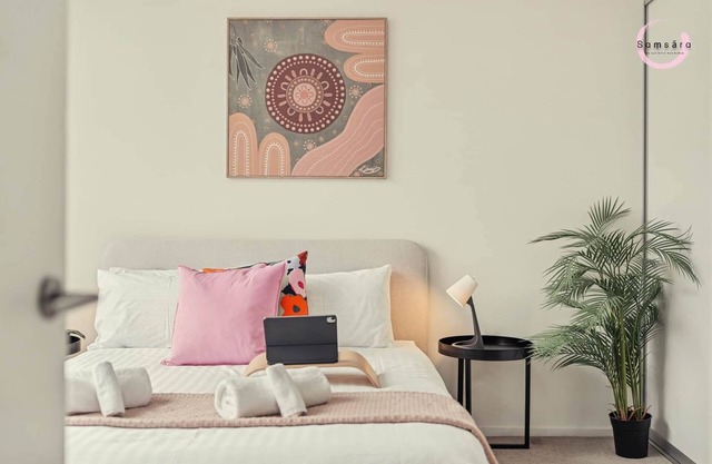 Saṃsāra - Residence on Flinders