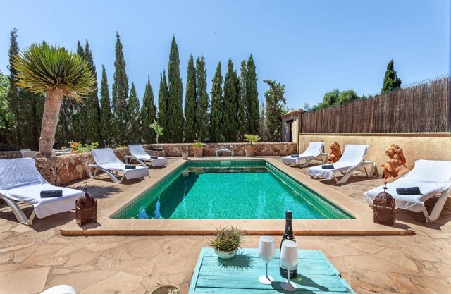 Sa Bassa - country house close to the village