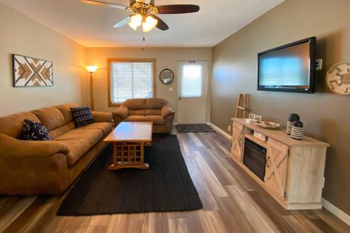 Sacajawea Suite 1 with Deck in Heart of Medora!