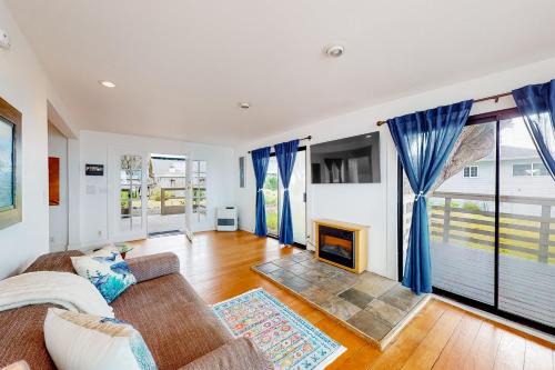 Saddle Point Ocean View Cottage