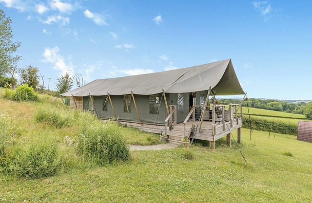 Safari Tent Two - UK44405