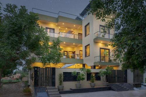 SaffronStays Aaramya Dham