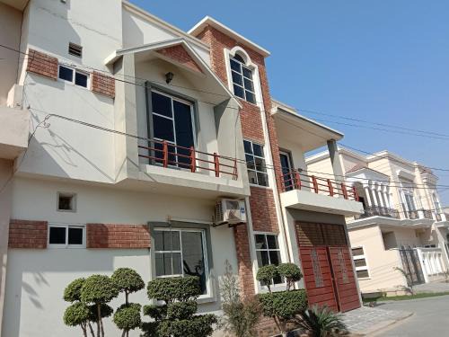 Sahiwal family Guest house